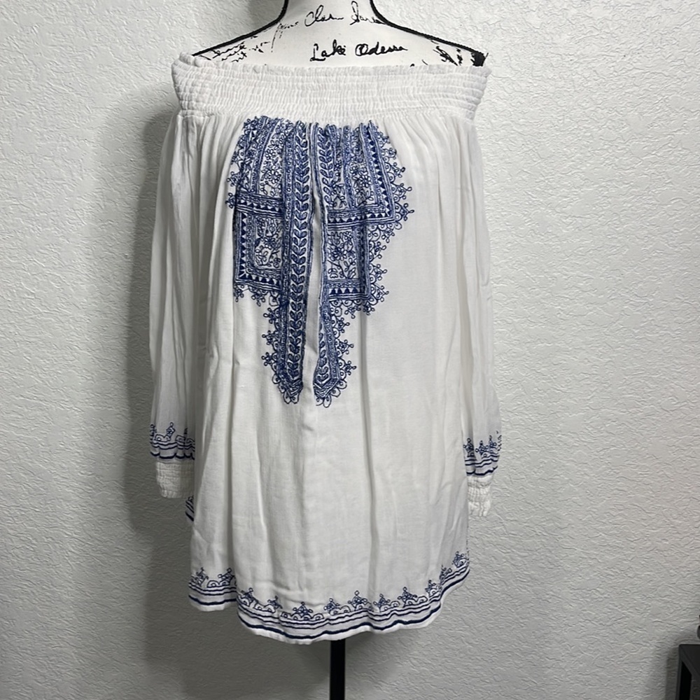 338- REVOLVE Tularosa NWOT White & Blue Off Shoulder Top or Short Dress. Size S. - Picture 3 of 8
